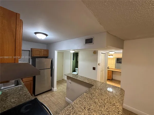 $1,680 | 4111 Stirling Road, Unit 504, Fort Lauderdale, FL 33314