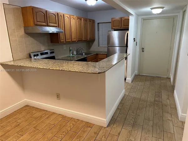 $1,680 | 4111 Stirling Road, Unit 504, Fort Lauderdale, FL 33314