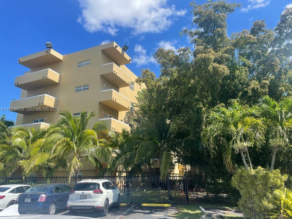 4111 Stirling Road, Unit 504 Fort Lauderdale, FL 33314 - Photo 14 of 29