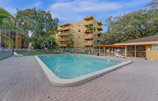 $1,680 | 4111 Stirling Road, Unit 504, Fort Lauderdale, FL 33314