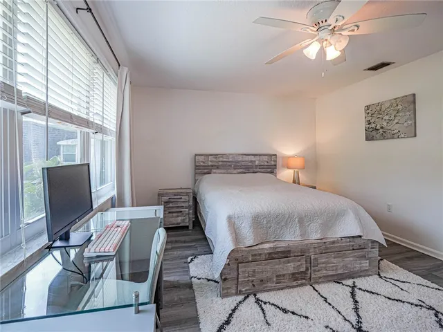 $179,000 | 1901 Indian River Boulevard, Unit 206, Vero Beach, FL 32960