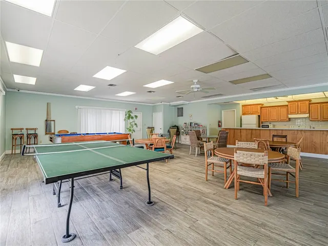 $179,000 | 1901 Indian River Boulevard, Unit 206, Vero Beach, FL 32960