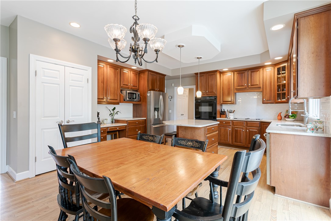 61 Vineyard Hill Perinton, NY 14450 - Photo 11 of 47