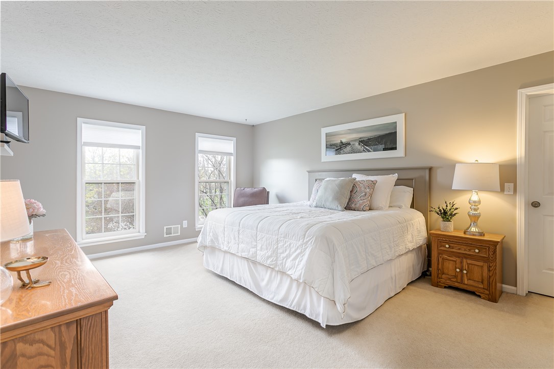 61 Vineyard Hill Perinton, NY 14450 - Photo 22 of 47