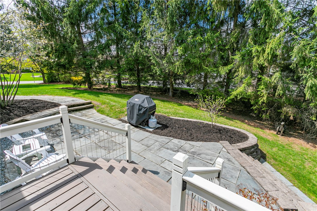 61 Vineyard Hill Perinton, NY 14450 - Photo 35 of 47