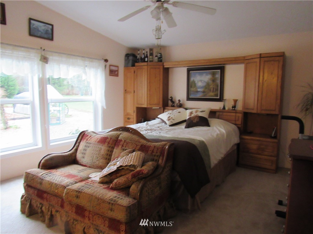 32392 South Lyman Ferry Road Sedro-Woolley, WA 98284 - Photo 10 of 11 Gallery Image 10