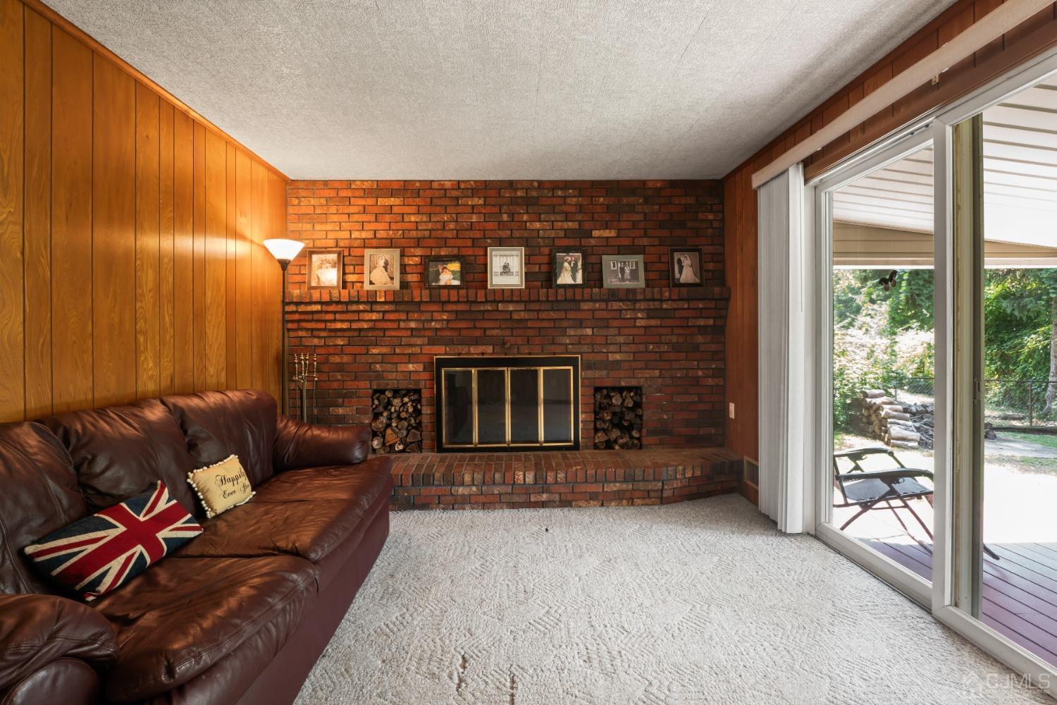 296 Colfax Road North Brunswick, NJ 08902 - Photo 18 of 37 a living room with furniture