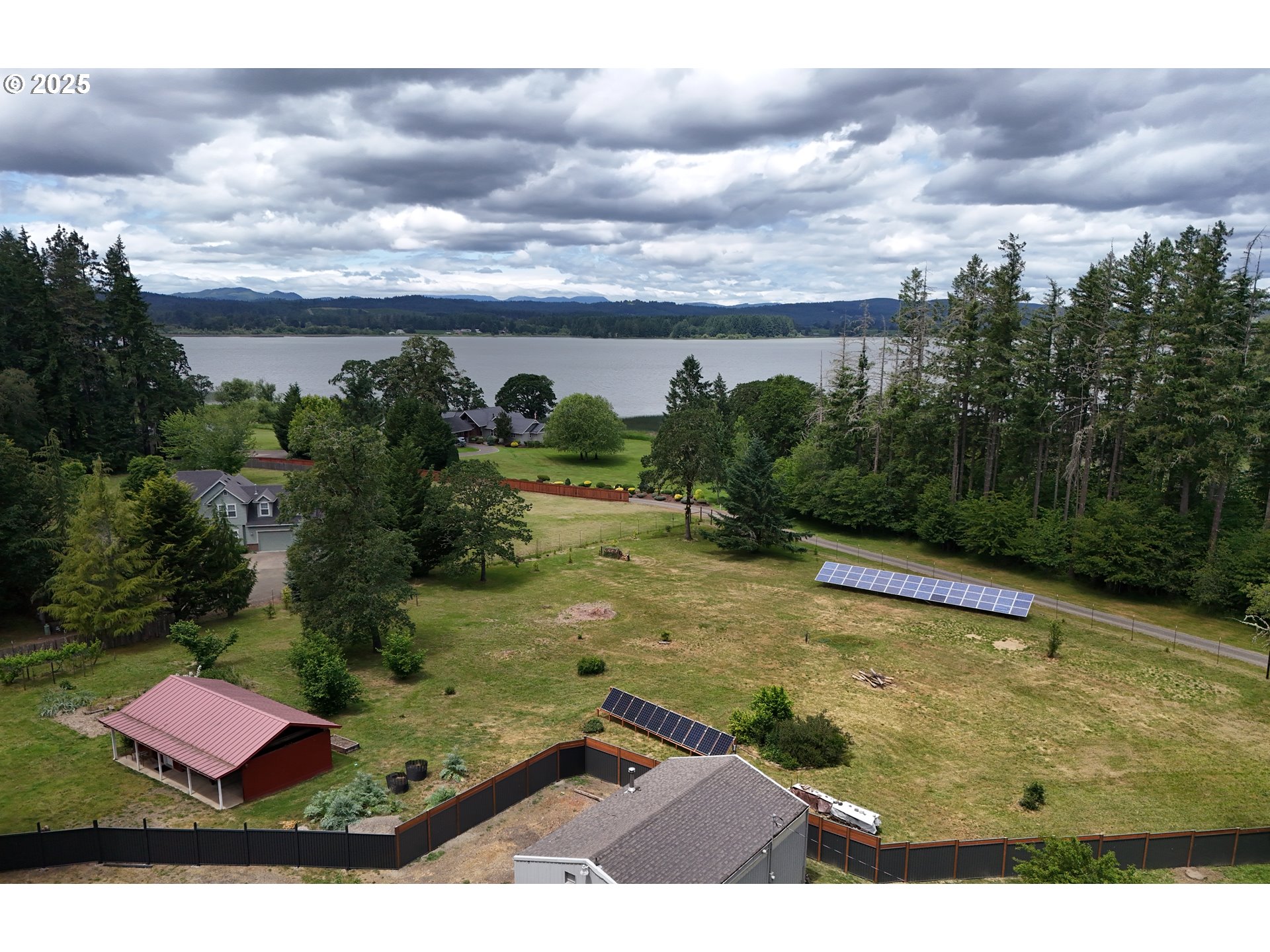 Jeans Road Veneta, OR 97487 - Photo 31 of 33