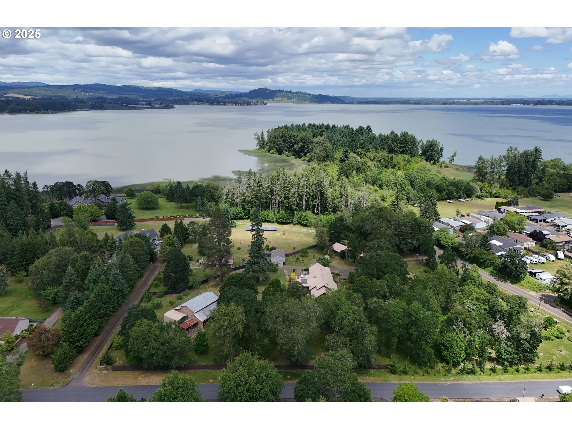 Jeans Road Veneta, OR 97487 - Photo 5 of 33