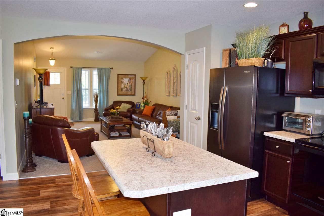 23 South Howard Street Inman, SC 29349 - Photo 8 of 25