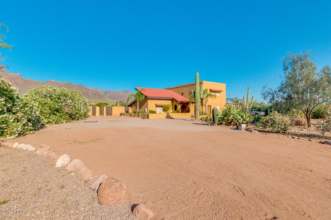 527 North Al Sieber Road Apache Junction, AZ 85119 - Photo 4 of 49 03-Al Sieber