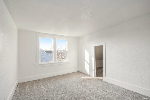 $197,500 | 618 Donmoyer Avenue, South Bend, IN 46614