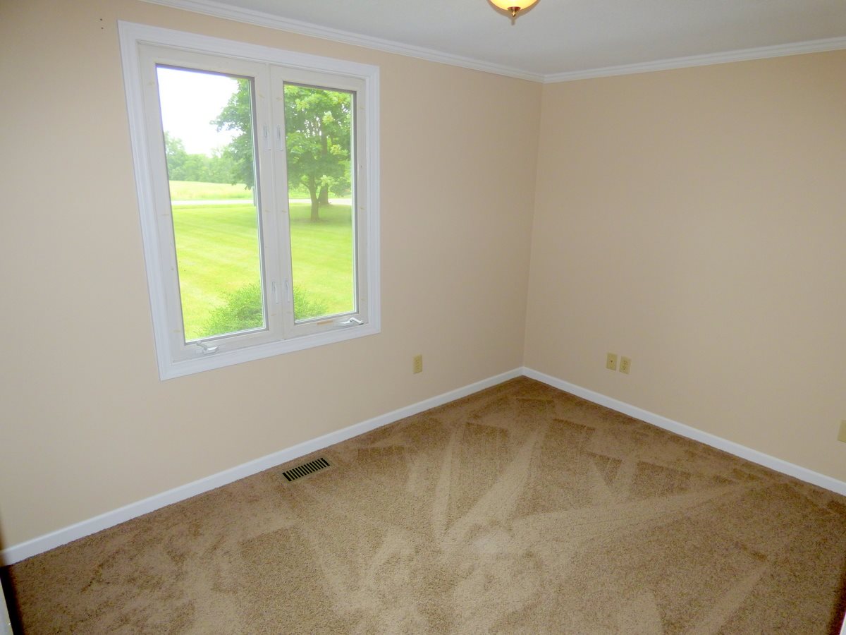 14423 Winters Road Roanoke, IN 46783 - Photo 21 of 29