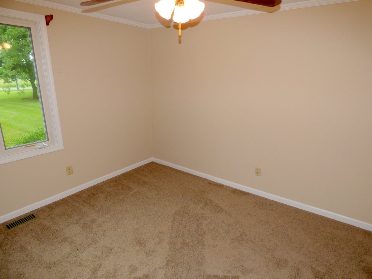 14423 Winters Road Roanoke, IN 46783 - Photo 23 of 29