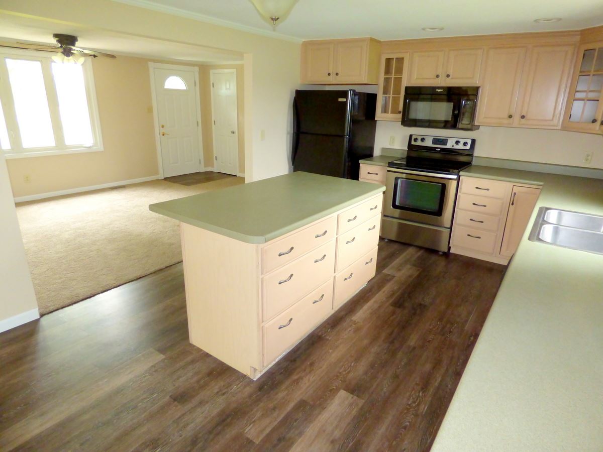 14423 Winters Road Roanoke, IN 46783 - Photo 10 of 29