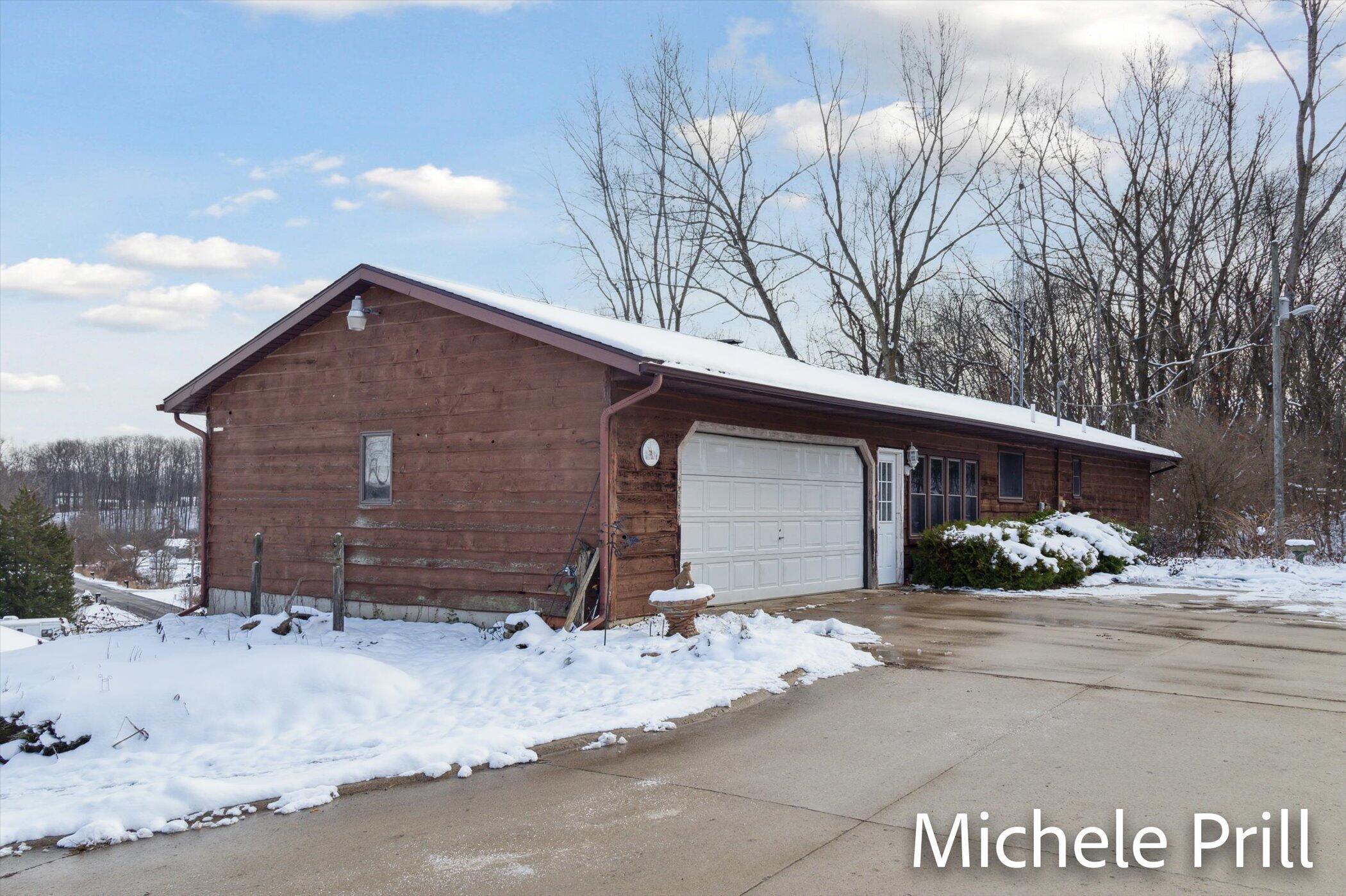 7446 Walters Road Delton, MI 49046 - Photo 5 of 51 48-7446-Walters-Rd-Delton-MI-49046-Windo