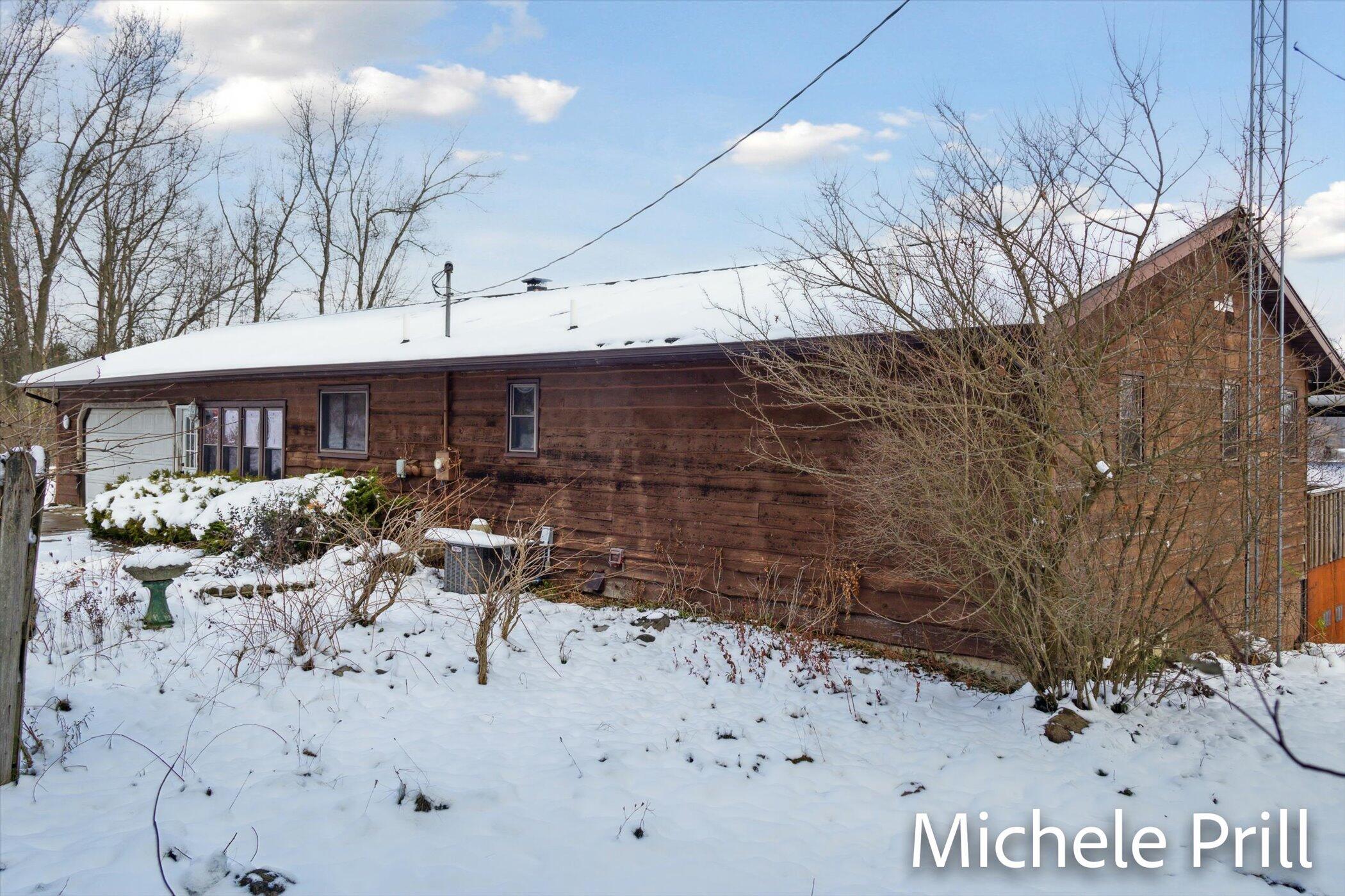 7446 Walters Road Delton, MI 49046 - Photo 8 of 51 51-7446-Walters-Rd-Delton-MI-49046-Windo