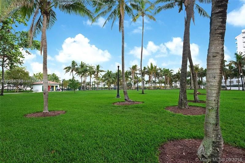 200 Ocean Drive, Unit 3C Miami Beach, FL 33139 - Photo 7 of 12 a garden view with a garden