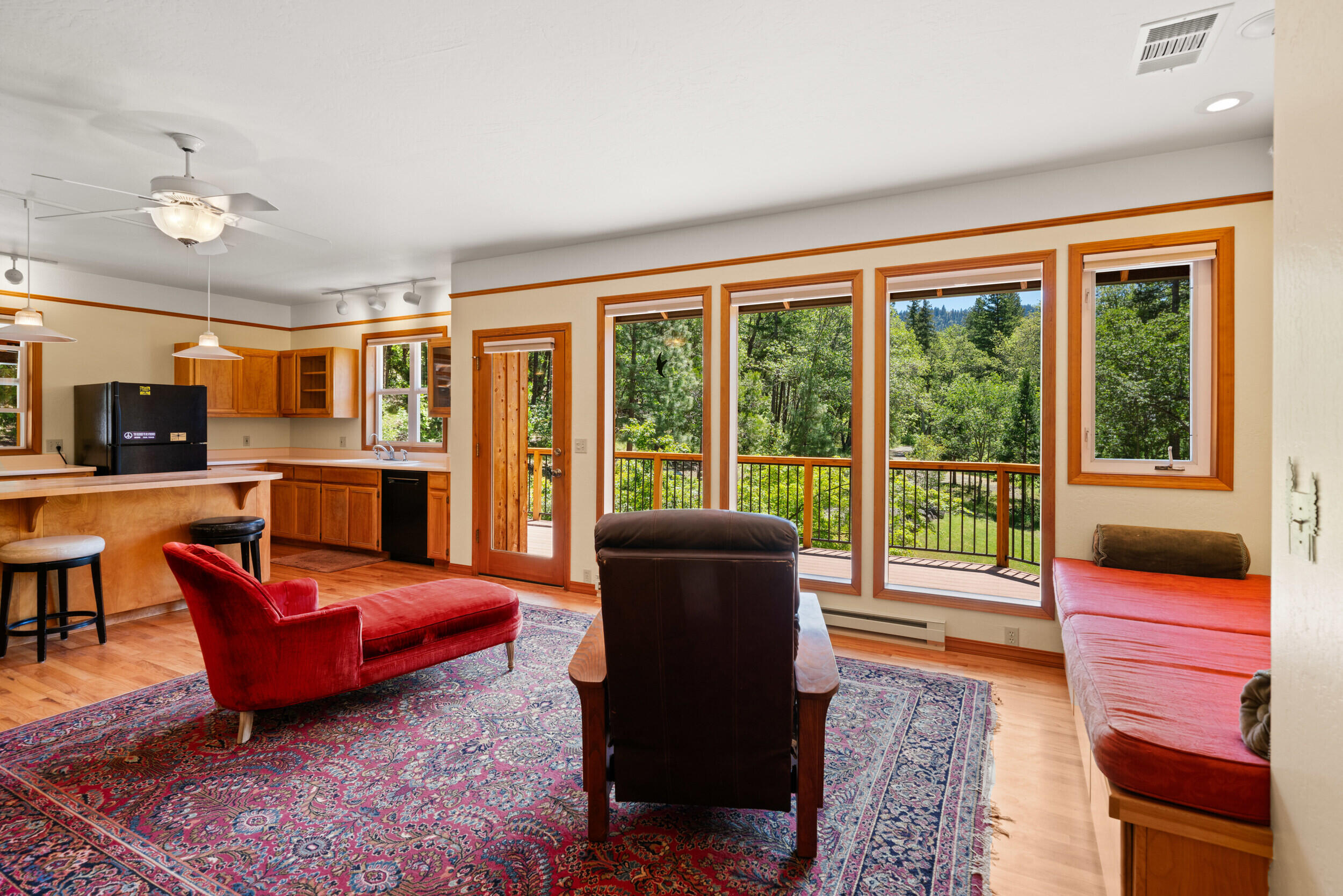 1700 Tyler Creek Road Ashland, OR 97520 - Photo 13 of 58