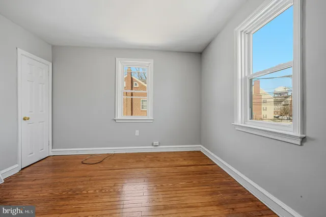 $1,975 | 816 Washington Street, New Castle, DE 19720