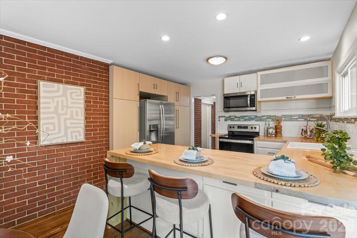 4439 Applegate Road Charlotte, NC 28209 - Photo 12 of 37 Gallery Image 12