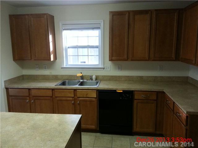 1752 Summit Ridge Lane Kannapolis, NC 28083 - Photo 3 of 11 Gallery Image 3