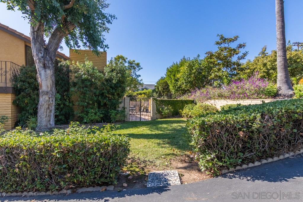 244 Rancho Camino Fallbrook, CA 92028 - Photo 23 of 25