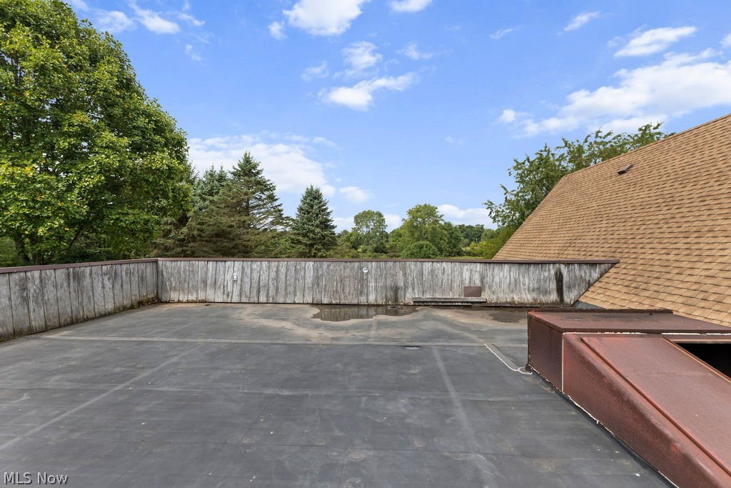 7734 Seasons Road Kent, OH 44240 - Photo 39 of 50 Garage Rooftop