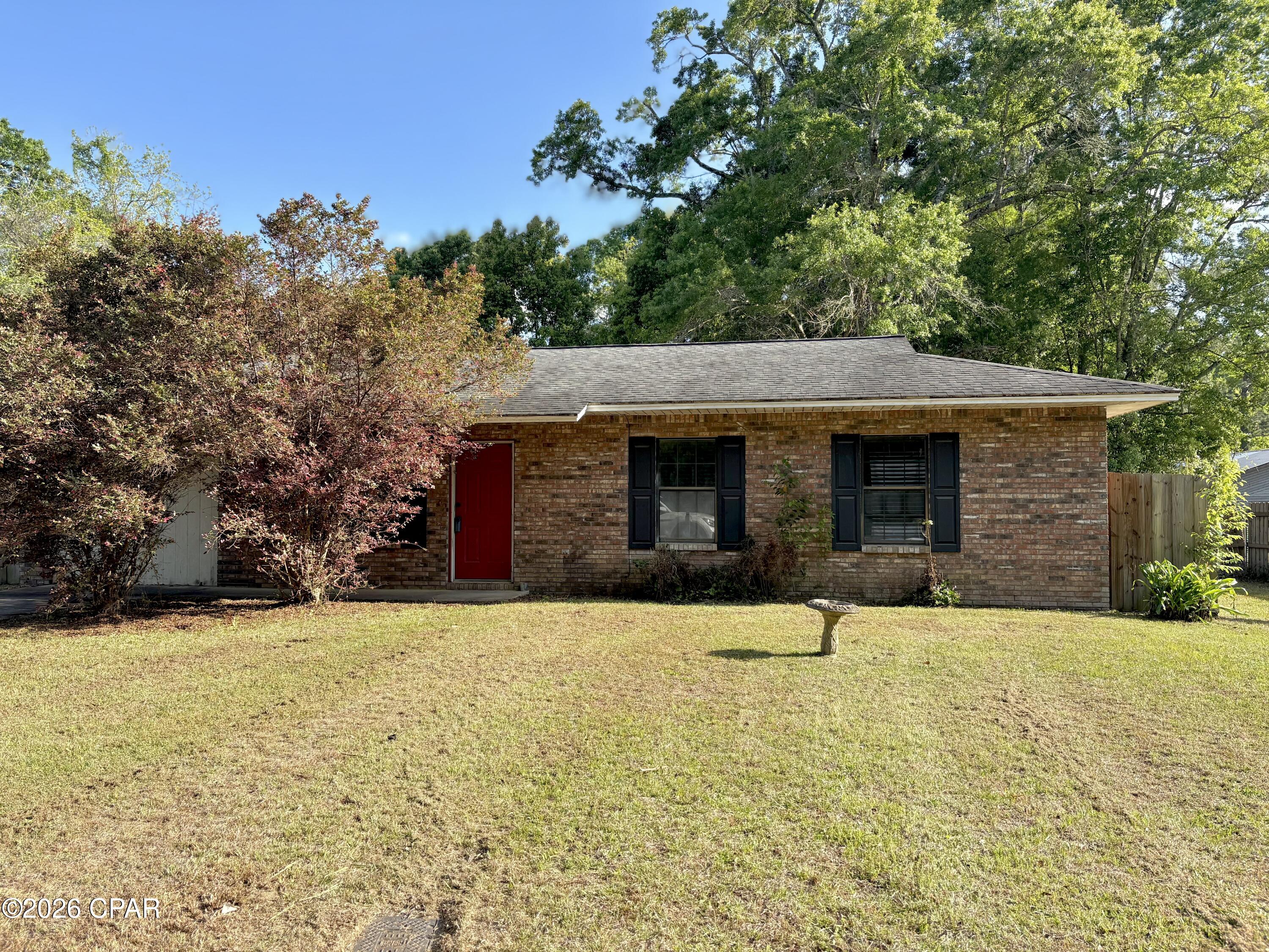 1395 Warren Avenue Chipley, FL 32428 - Photo 2 of 25