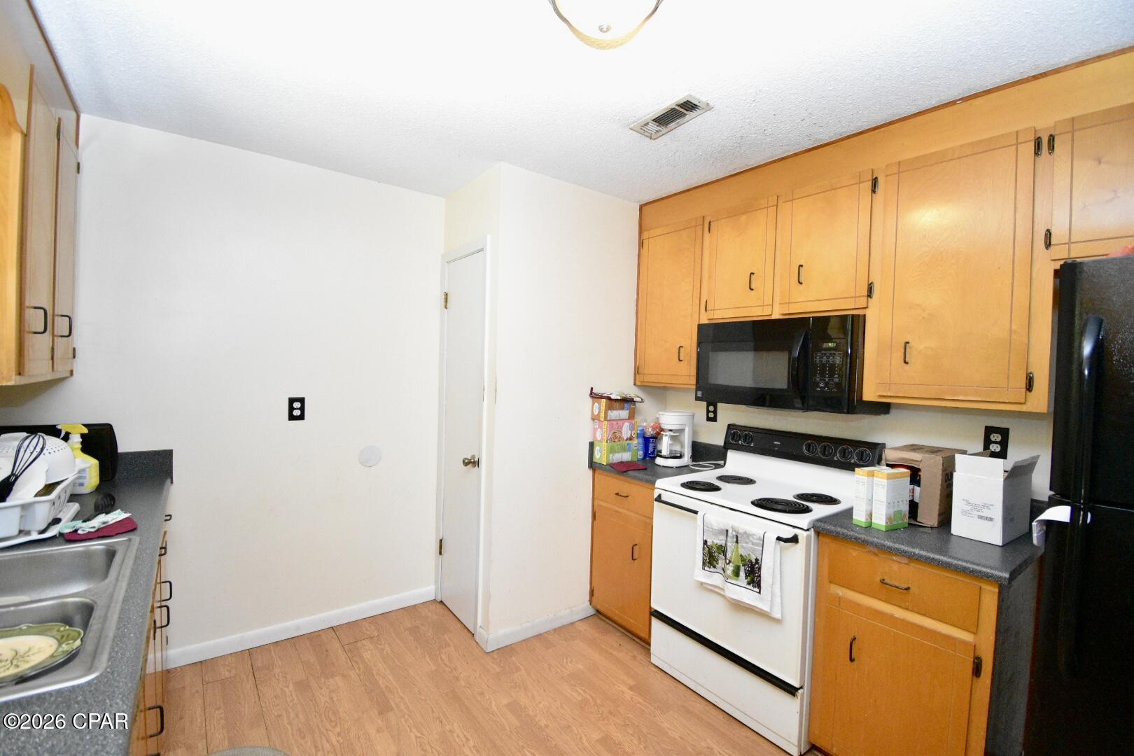 1395 Warren Avenue Chipley, FL 32428 - Photo 8 of 25