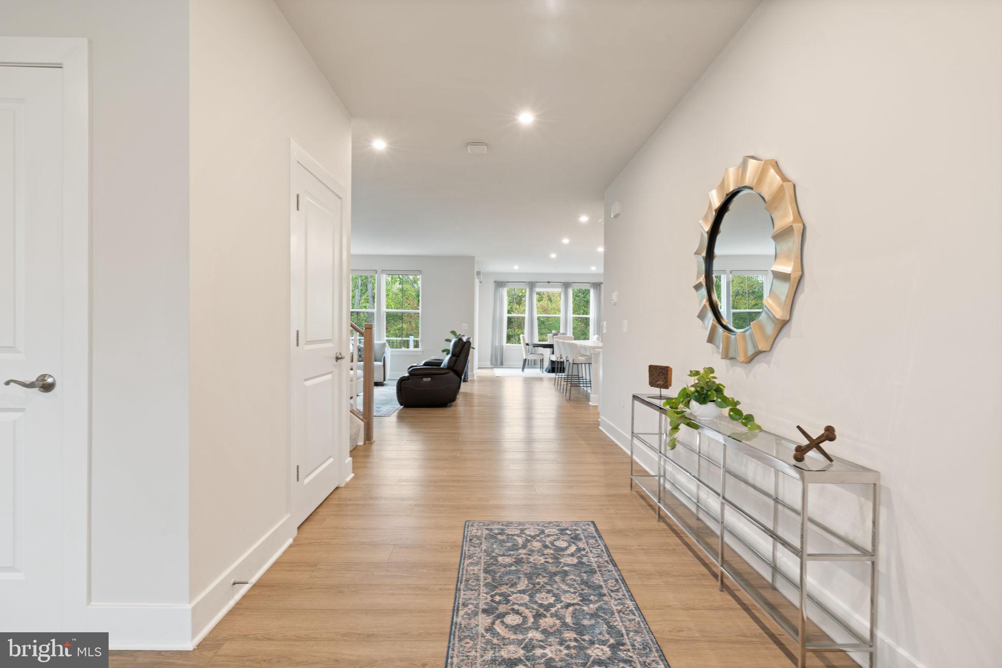 18082 Marsh Pne Road Dumfries, VA 22026 - Photo 7 of 86 Foyer entry