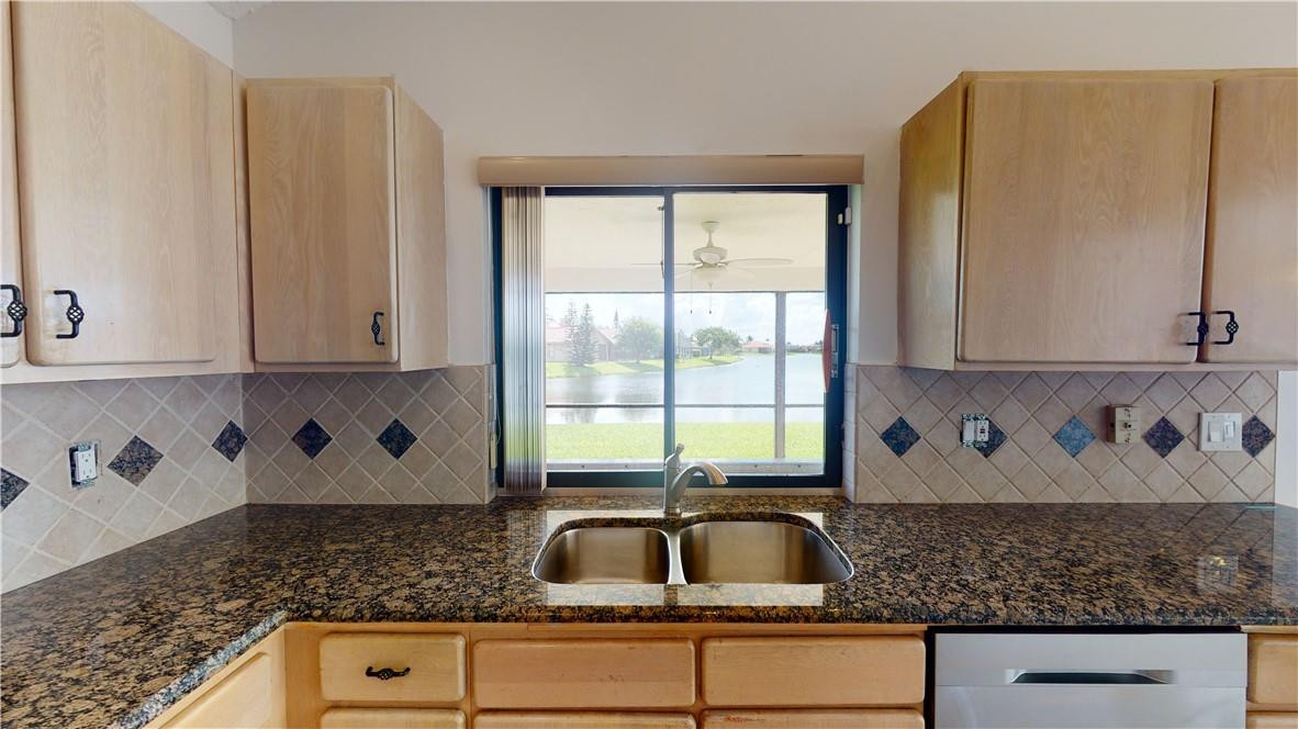 22161 Crofton Court Boca Raton, FL 33428 - Photo 15 of 67 Photo 15