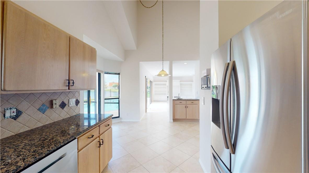 22161 Crofton Court Boca Raton, FL 33428 - Photo 17 of 67 Photo 17