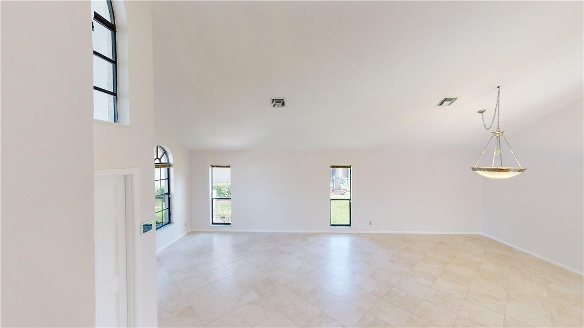22161 Crofton Court Boca Raton, FL 33428 - Photo 35 of 67 Photo 35