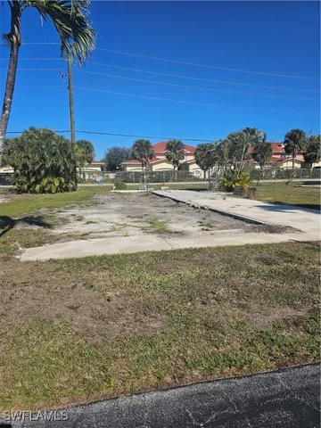 a view of lake view and mountain view