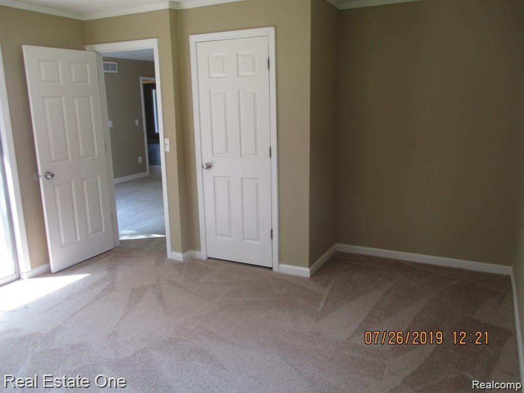 42464 Park Ridge Road Novi, MI 48375 - Photo 7 of 15