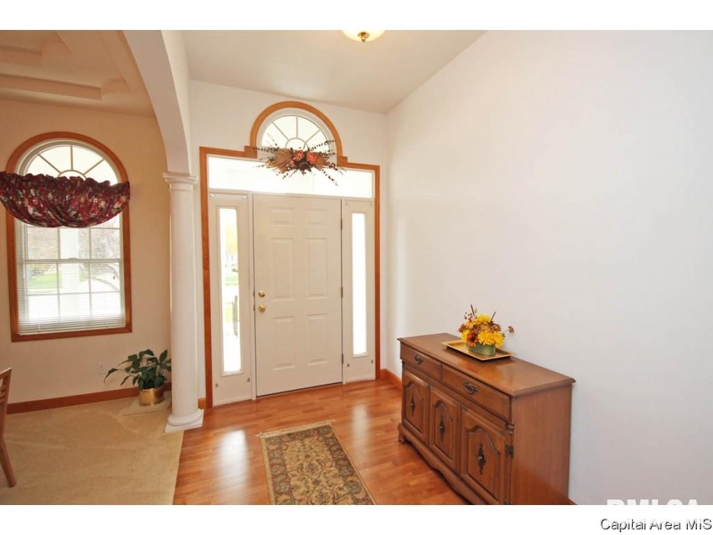 2717 Killarney Road Springfield, IL 62711 - Photo 2 of 34