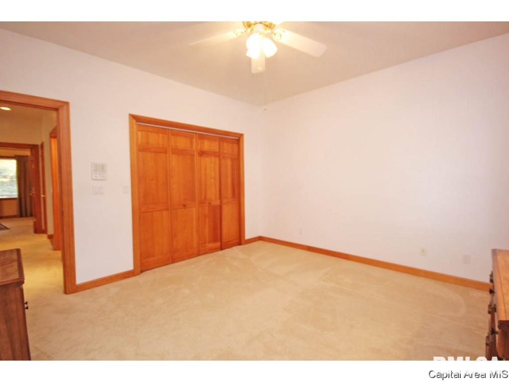 2717 Killarney Road Springfield, IL 62711 - Photo 23 of 34