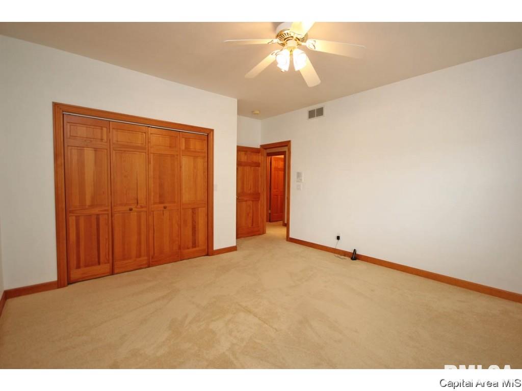 2717 Killarney Road Springfield, IL 62711 - Photo 25 of 34