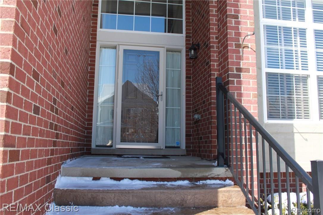 27457 Cromwell Road Novi, MI 48374 - Photo 36 of 44 IMG_2359.JPG