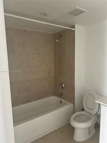 $2,650 | 111 East Flagler Street, Unit 901, Miami, FL 33131