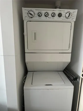 $2,650 | 111 East Flagler Street, Unit 901, Miami, FL 33131