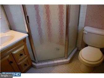 7411 Hill Road Philadelphia, PA 19128 - Photo 8 of 12 Bedroom