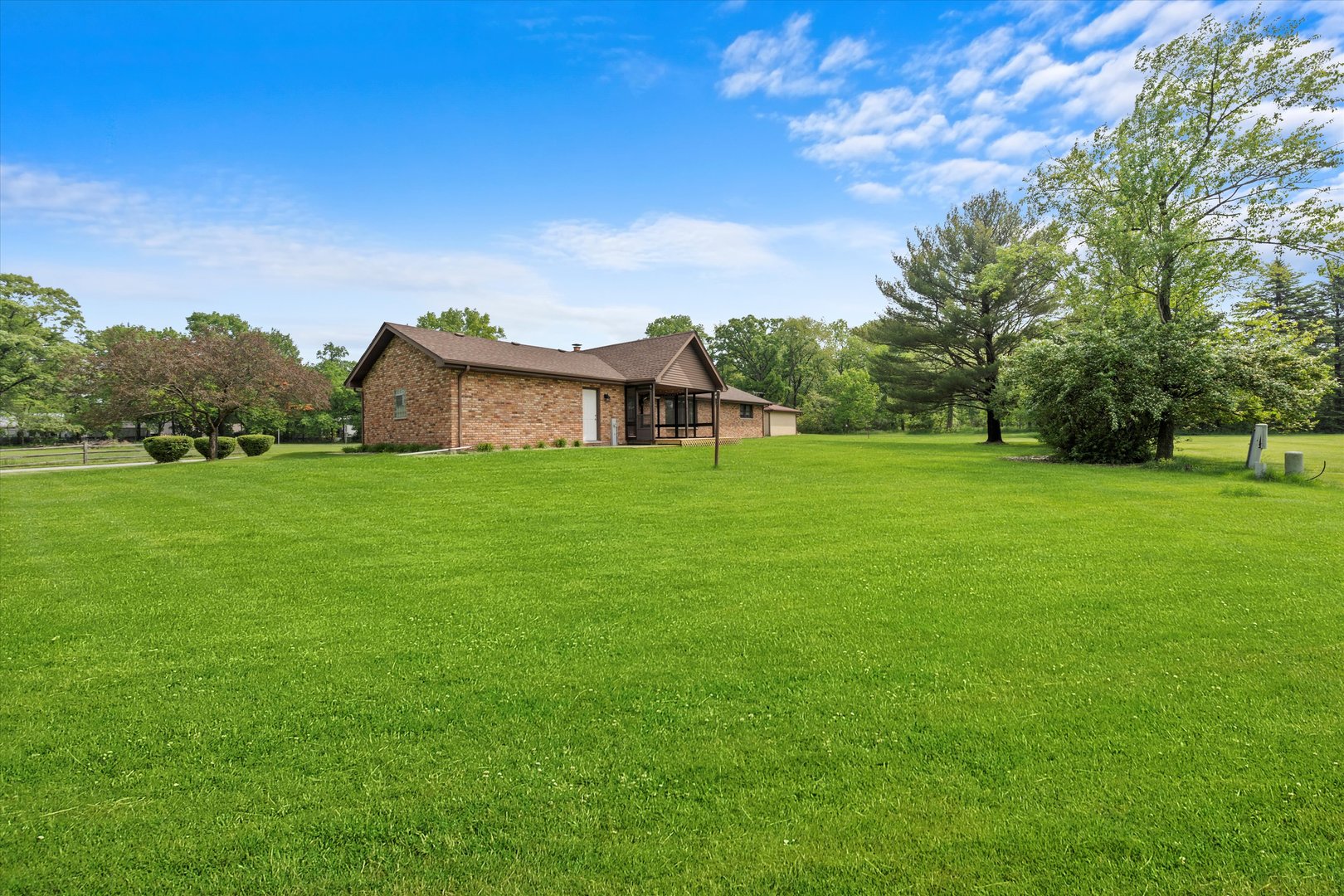 24449 South Klemme Road Crete, IL 60417 - Photo 20 of 21 a view of a house with a big yard