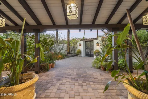$3,425,000 | 5700 North 33rd Place, Paradise Valley, AZ 85253