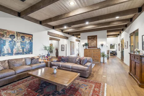 $3,425,000 | 5700 North 33rd Place, Paradise Valley, AZ 85253