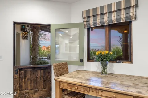 $3,425,000 | 5700 North 33rd Place, Paradise Valley, AZ 85253