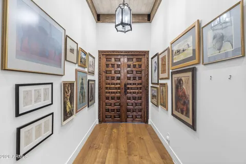 $3,425,000 | 5700 North 33rd Place, Paradise Valley, AZ 85253