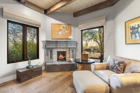 $3,425,000 | 5700 North 33rd Place, Paradise Valley, AZ 85253