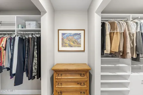 $3,425,000 | 5700 North 33rd Place, Paradise Valley, AZ 85253